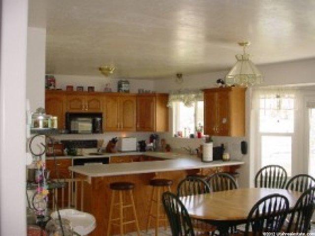 7474 Foothill Dr, Lake Point, UT 84074 — photo 2