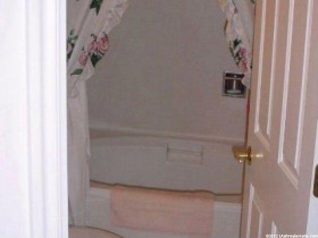 7474 Foothill Dr, Lake Point, UT 84074 — photo 4