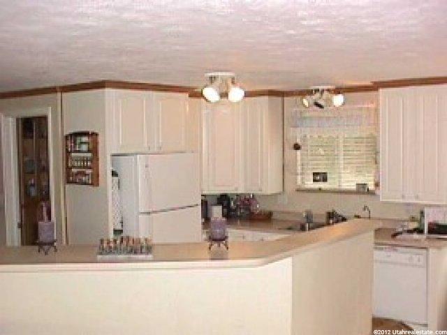 74 Carlson Ave, Midvale, UT 84047 — photo 2