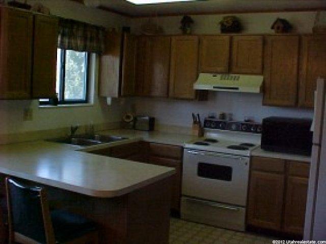 5903 S 3950 W, Roy, UT 84067 — photo 2