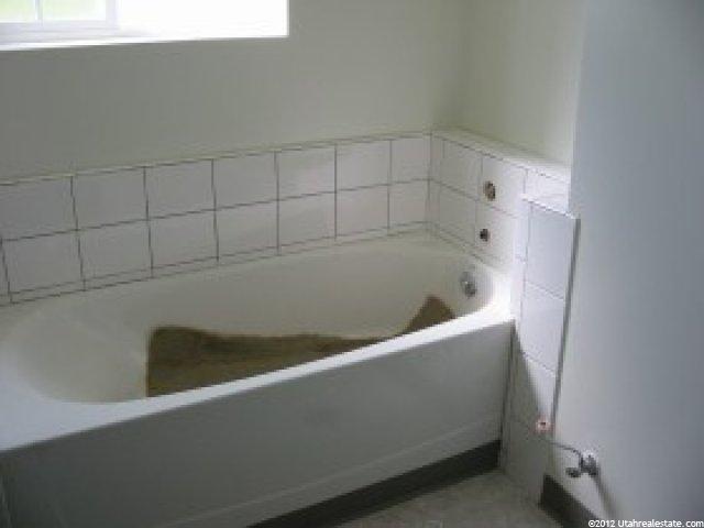 661 Canfield Dr, Ogden, UT 84404 — photo 3