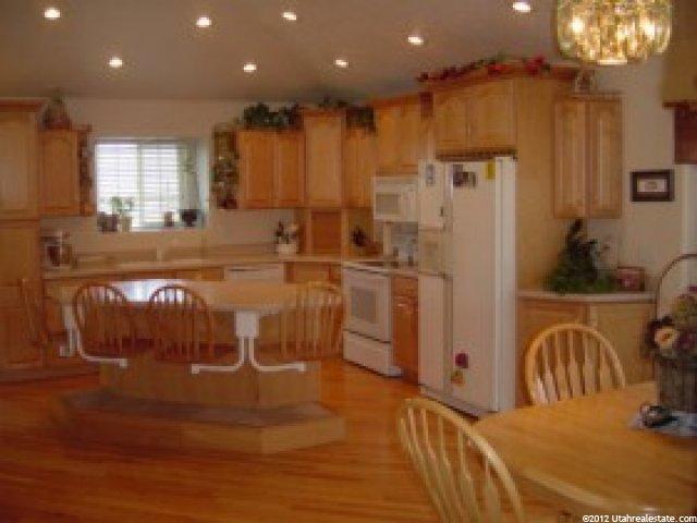 285 Canyon Rd, Providence, UT 84332 — photo 2
