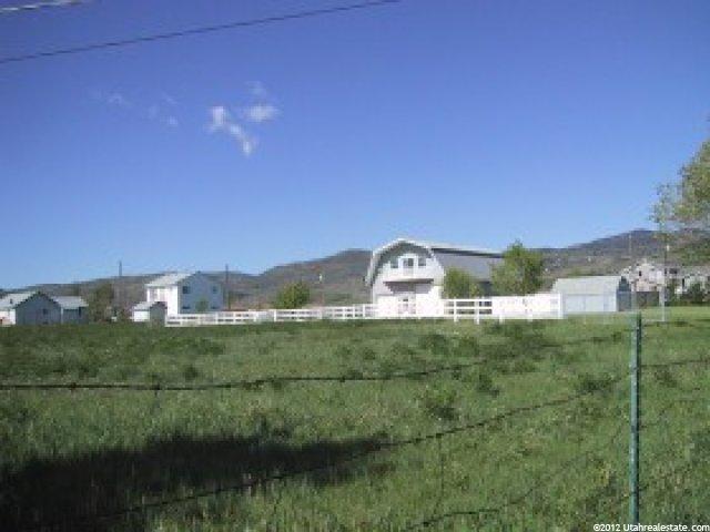 75 W 200 N, Garden City, UT 84028 — photo 2