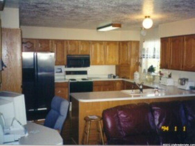 9062 Greenhills Dr, Sandy, UT 84093 — photo 3