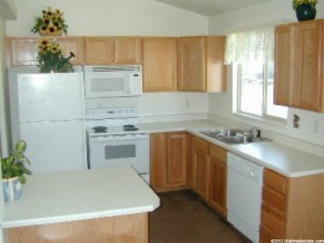 932 W 900 S, Woods Cross, UT 84087 — photo 3