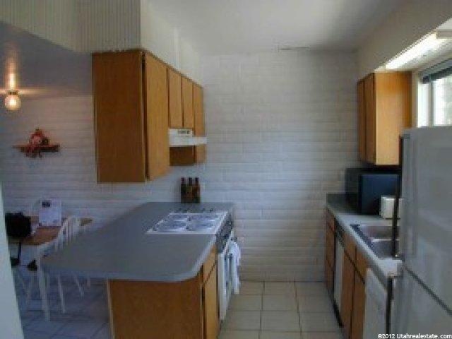 7901 Harvel Dr, Sandy, UT 84070 — photo 3
