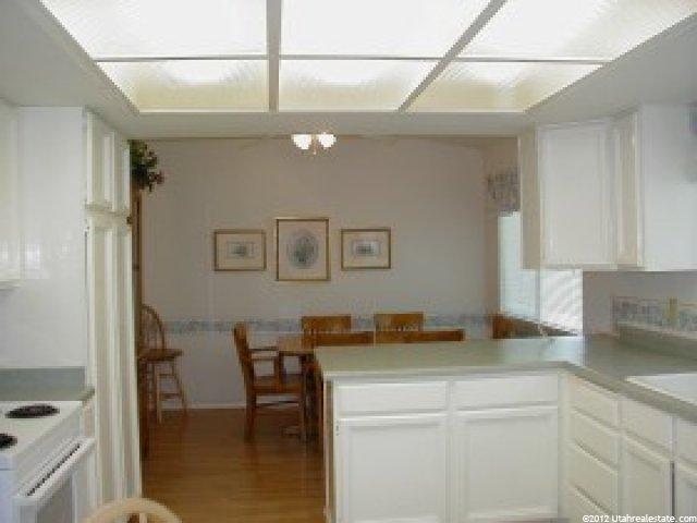 8809 Piper Ln, Sandy, UT 84093 — photo 5