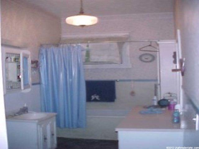 161 E 100 S, Hyrum, UT 84319 — photo 4