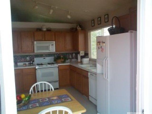3415 Hackberry Ln, Magna, UT 84044 — photo 5