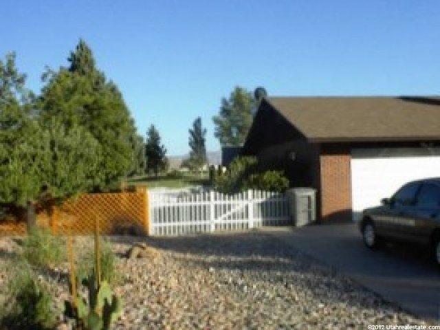 3321 S Bloomington Dr W, St. George, UT 84790 — photo 2