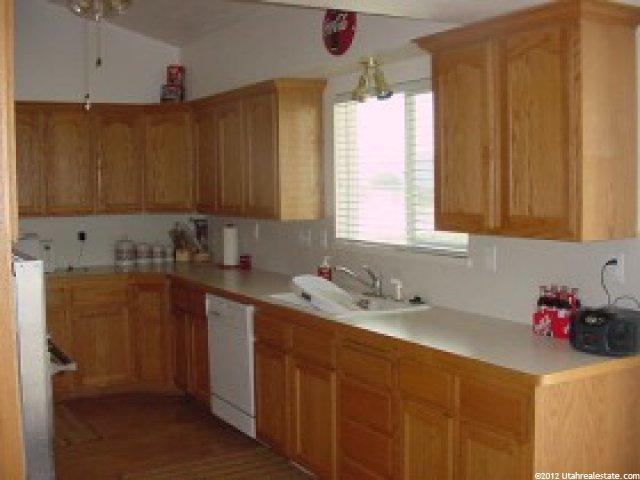 533 E 700 N, Nephi, UT 84648 — photo 3