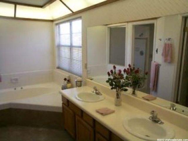 6951 S 855 E, Midvale, UT 84047 — photo 5