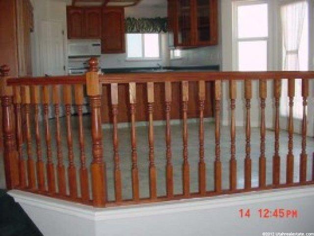661 E Center St, Providence, UT 84332 — photo 3