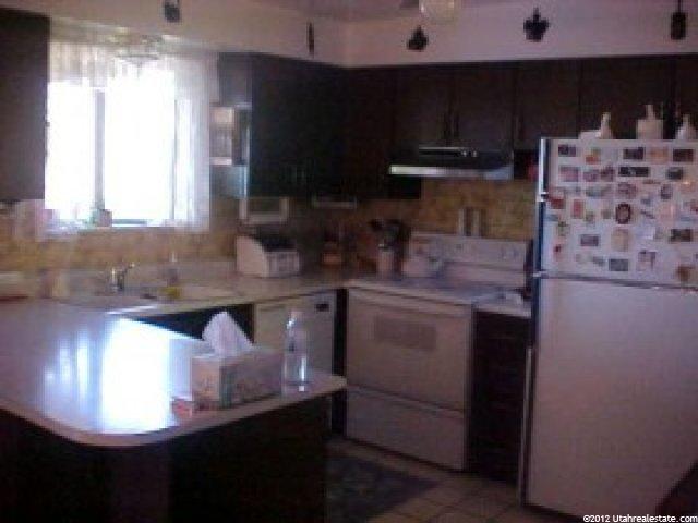 63 E Bonneville Dr, Bountiful, UT 84010 — photo 4