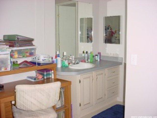 975 E 1175 S #1, Kaysville, UT 84037 — photo 3