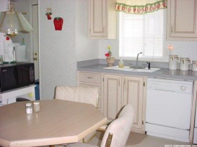 975 E 1175 S #1, Kaysville, UT 84037 — photo 8