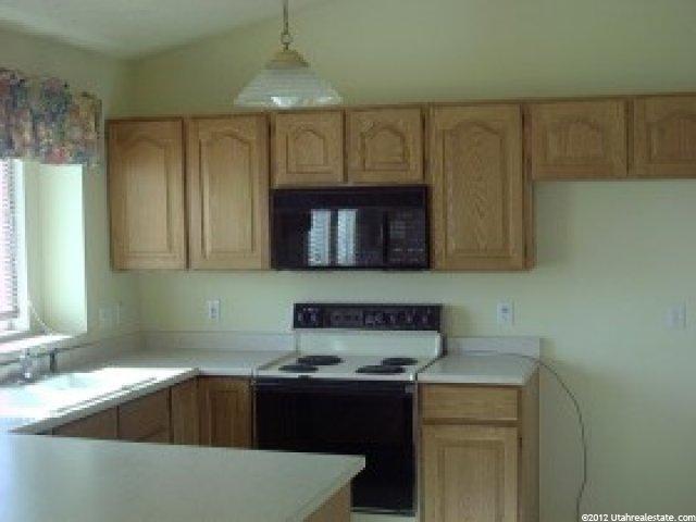 1061 N 125 E, Layton, UT 84041 — photo 2