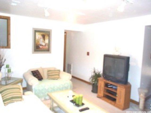 10340 S 360 E, Sandy, UT 84070 — photo 7