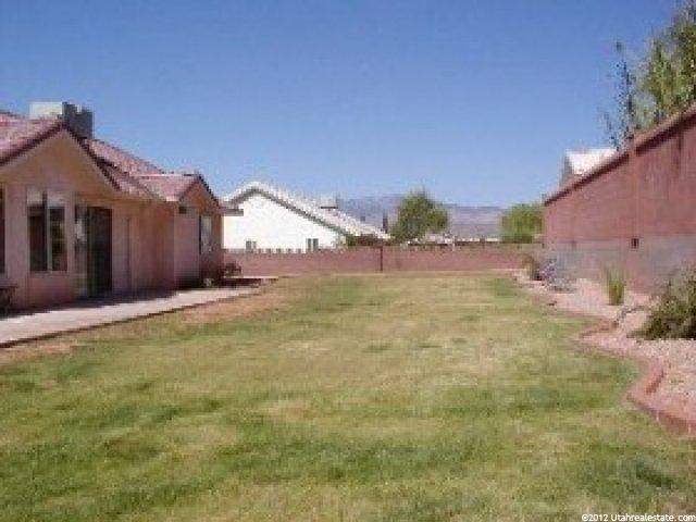 229 E 200 N, Washington, UT 84780 — photo 2