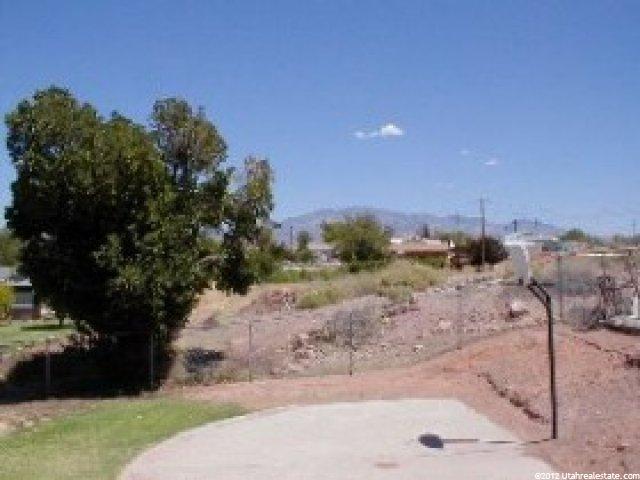 229 E 200 N, Washington, UT 84780 — photo 3
