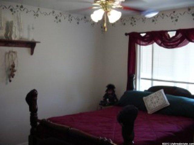 318 Downs Dr, Ogden, UT 84404 — photo 2