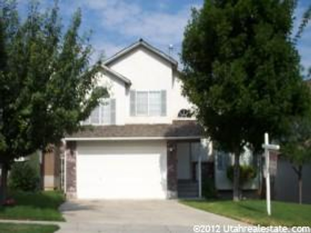 8648 Alta Cove Dr, Sandy, UT 84093