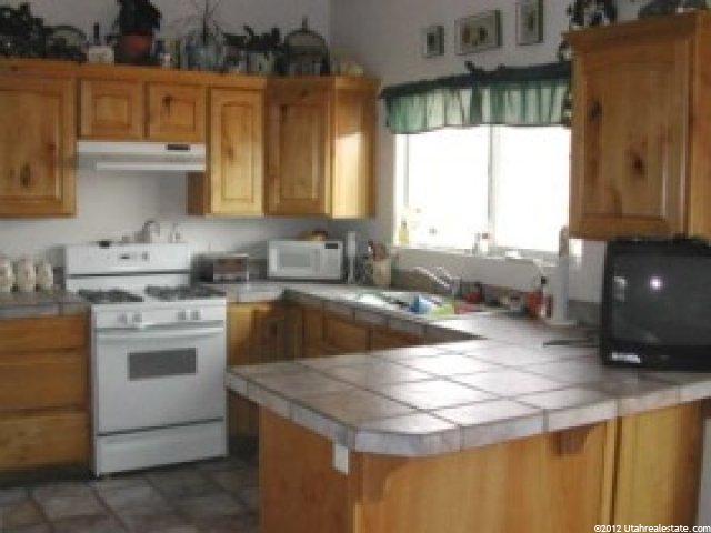 250 S 200 E, Washington, UT 84780 — photo 2