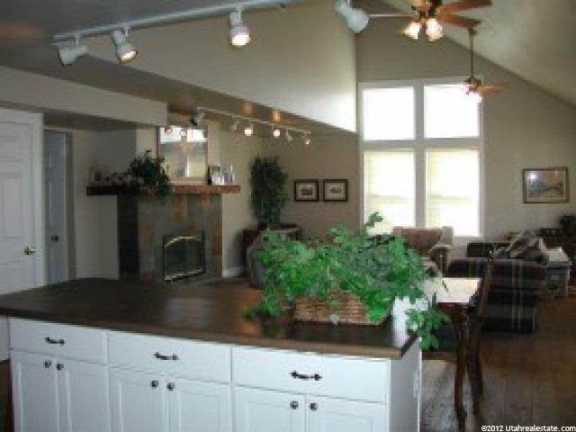 9865 Timp View Dr, Eagle Mountain, UT 84043 — photo 3