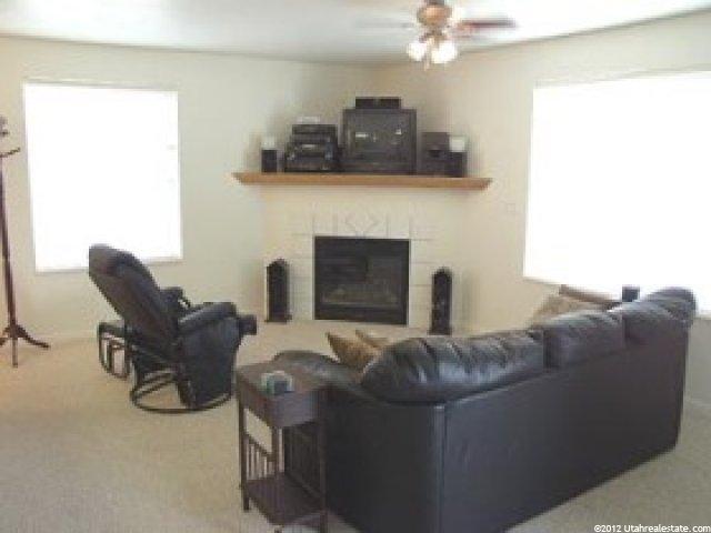 714 Jefferson Ln #B19, Sandy, UT 84070 — photo 2