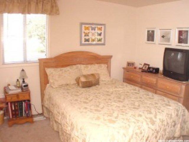 286 Glen Pl, Layton, UT 84041 — photo 5