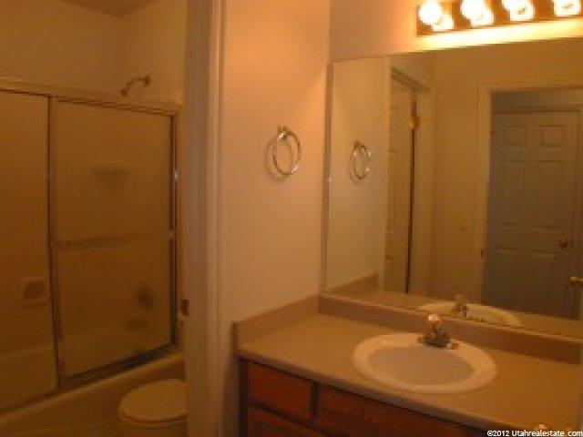 208 E 200 N, Farmington, UT 84025 — photo 8