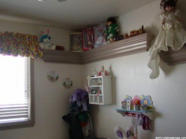817 W 4200 S, Riverdale, UT 84405 — photo 3