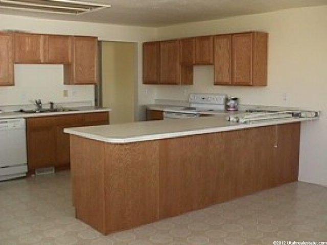 194 W 1350 N, Layton, UT 84041 — photo 5