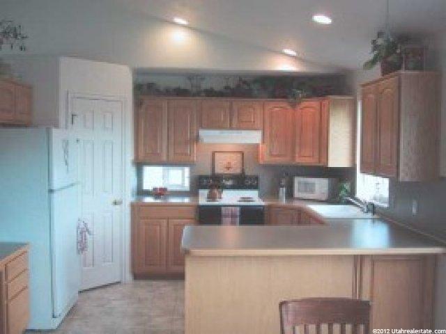 865 S 1150 W, Clearfield, UT 84015 — photo 2
