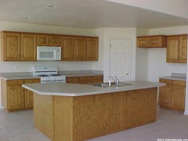 2036 View Dr, South Weber, UT 84405 — photo 3
