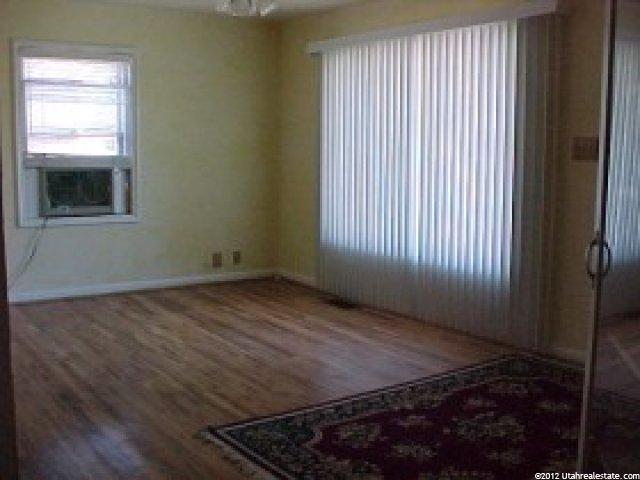 951 Egan St, Layton, UT 84041 — photo 2