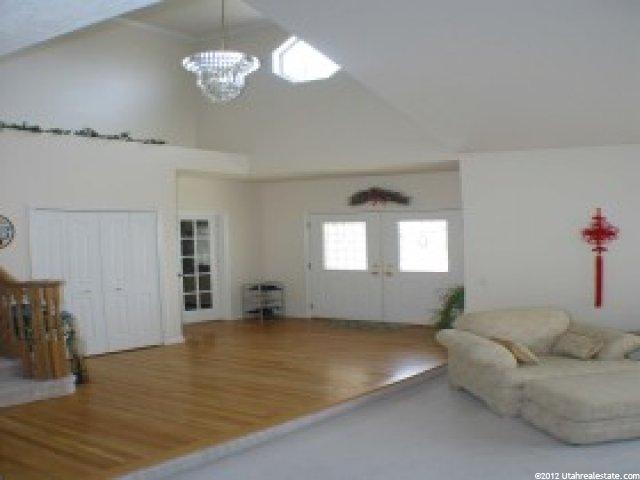 10853 High Ridge Ln, Sandy, UT 84092 — photo 2