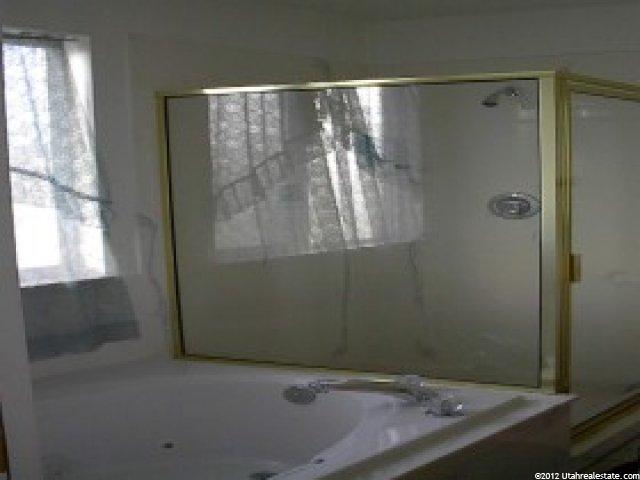 538 W 300 S, Layton, UT 84041 — photo 2