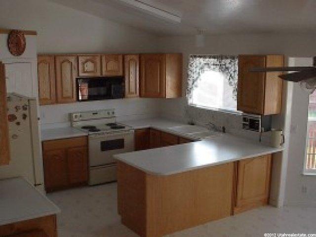 538 W 300 S, Layton, UT 84041 — photo 3