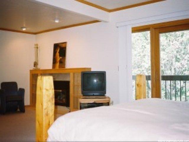 4101 Quarry Dr, Sandy, UT 84092 — photo 4