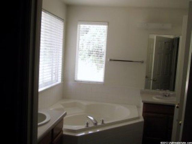 1879 N Brom Cir, Layton, UT 84040 — photo 4