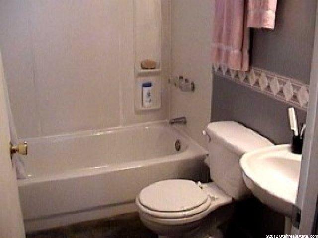 4399 S 2675 W, Roy, UT 84067 — photo 8