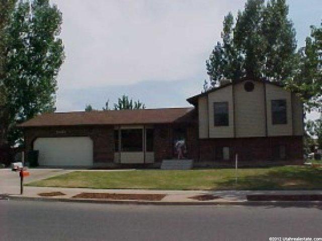 1039 W 25 S, Clearfield, UT 84015 — photo 3