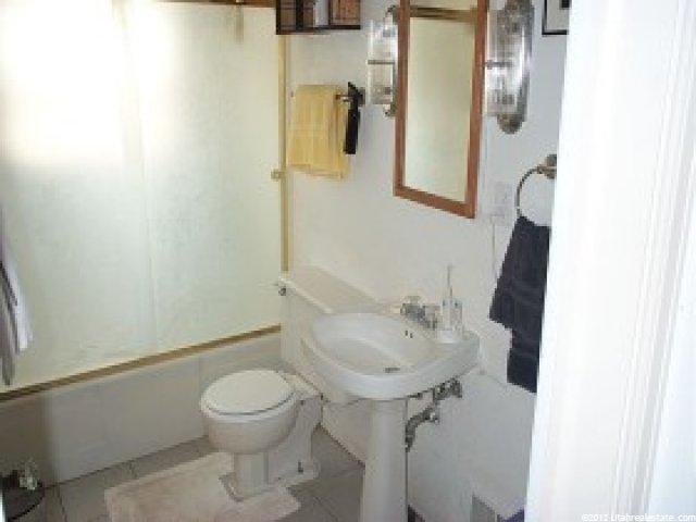 125 W 300 N, Bountiful, UT 84010 — photo 6