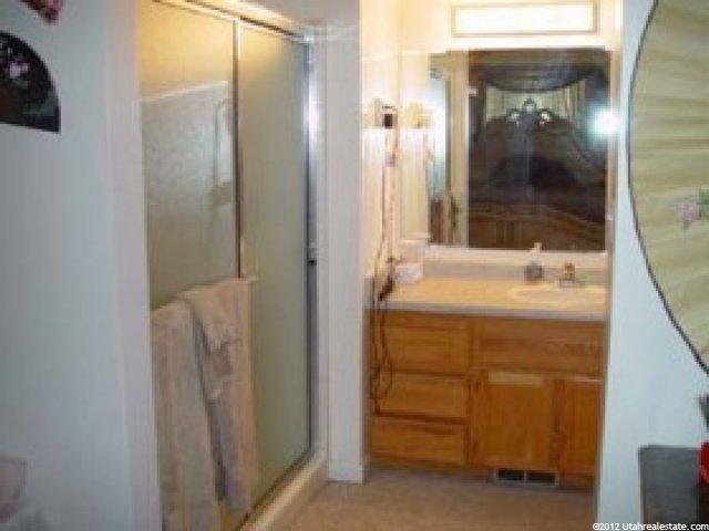 1377 Granada Dr, Sandy, UT 84093 — photo 4