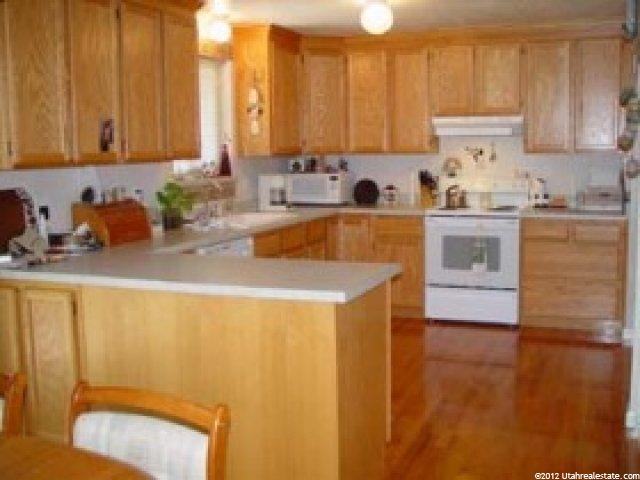 1377 Granada Dr, Sandy, UT 84093 — photo 7