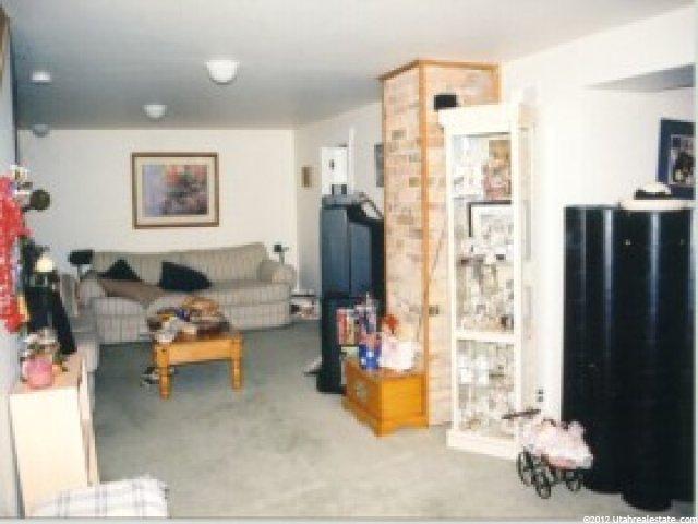 1697 N Main St, Centerville, UT 84014 — photo 5