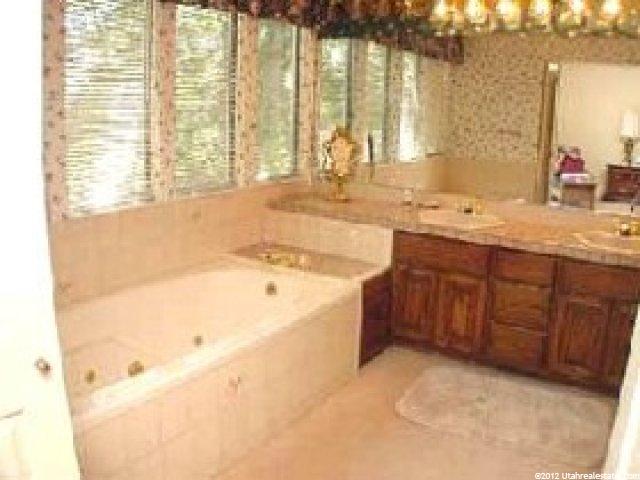 2640 Summerwood Dr, Layton, UT 84040 — photo 5