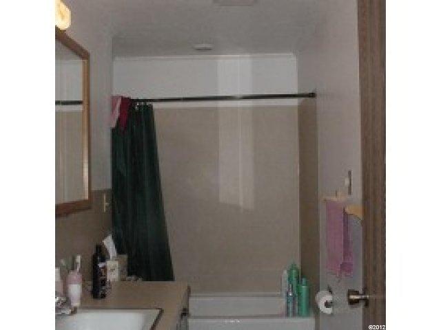 70 S 300 E, Levan, UT 84639 — photo 8