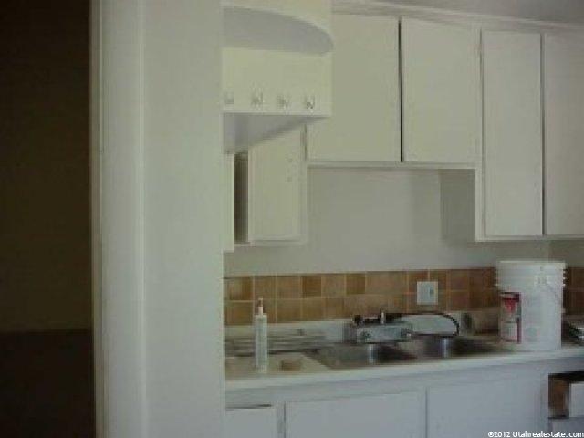 7905 Oak St, Midvale, UT 84047 — photo 3